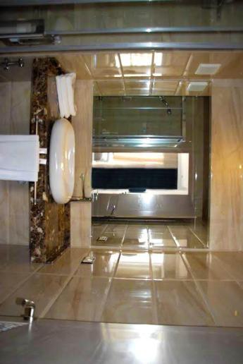 Hotel A44 3*