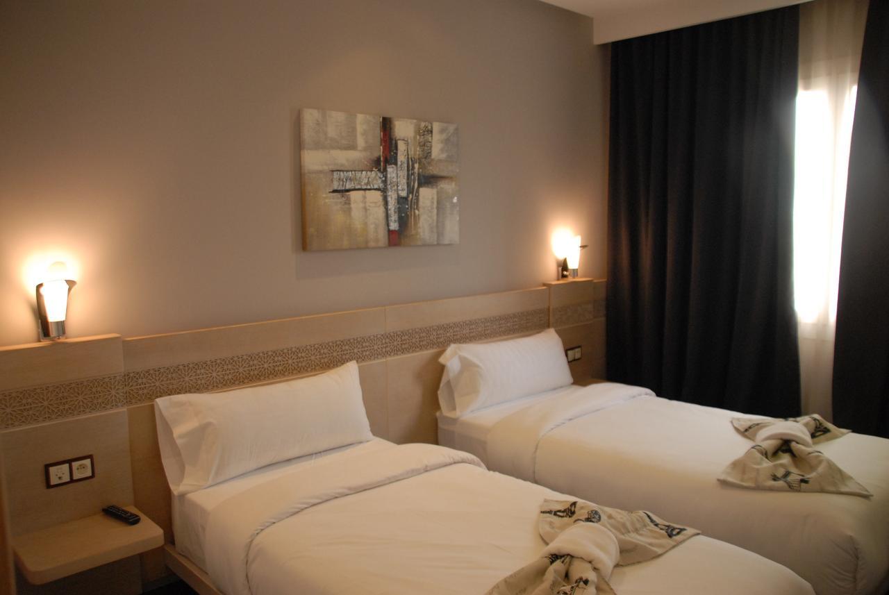 Hotel A44