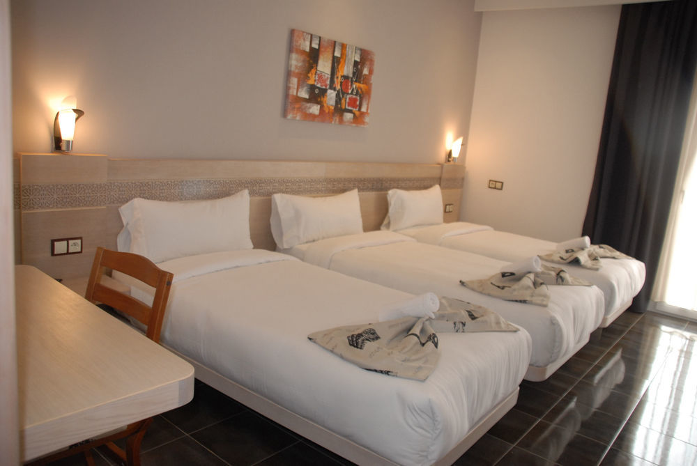 Hotel A44 3*